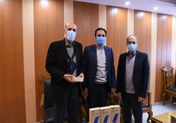 مرکز آمار ایران در راستای عدالت آموزشی به آموزش و پرورش استان های کردستان و گلستان تبلت واگذار کرد